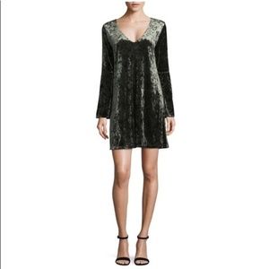 ANA Beautiful green velvet mini dress! Sz Large